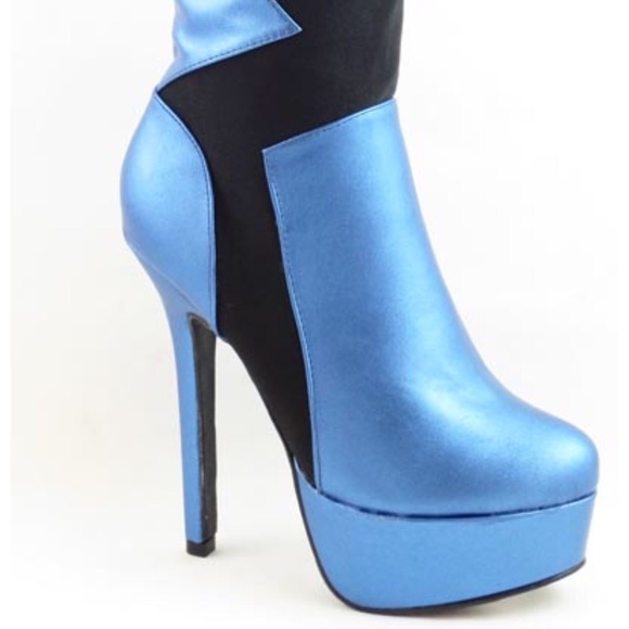 Wild Rose Shoes - Boots